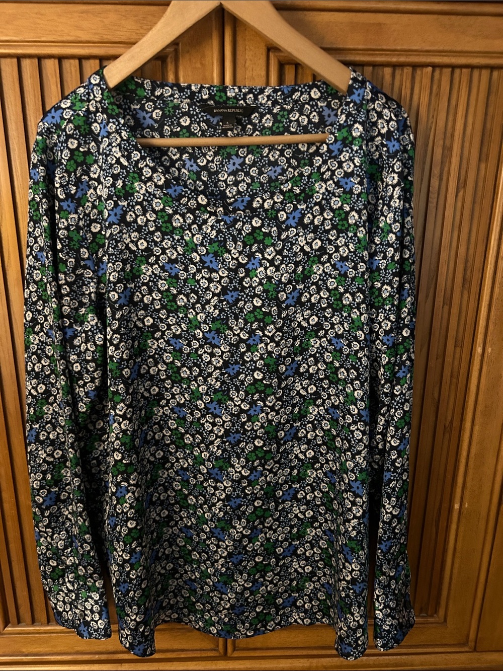 Banana Republic Navy Blue & Green Floral Long Sleeve Blouse